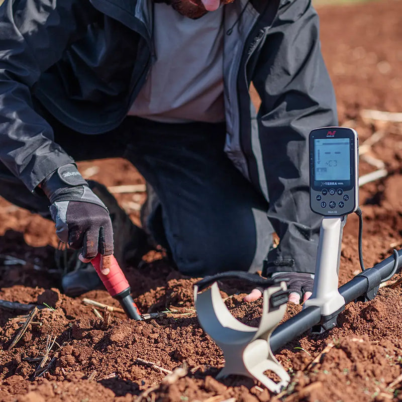 Minelab X-Terra Elite + Free ML85 Headphones