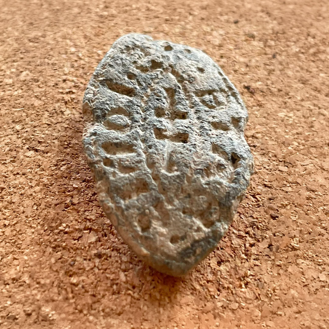 Lead Vesica Seal